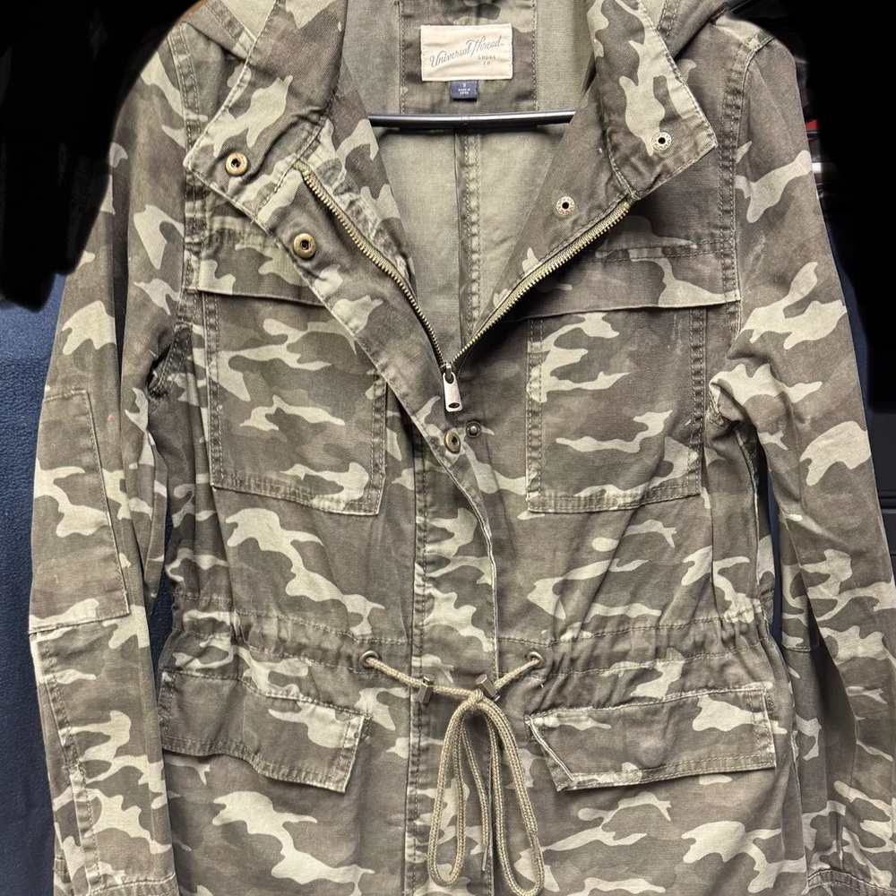 Universal Thread Olive Camo Utility Jacket - image 2